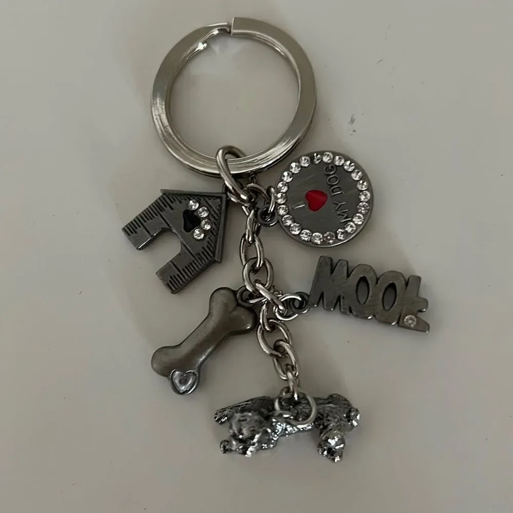Dog Themed Keychain  - Picture 4 of 4